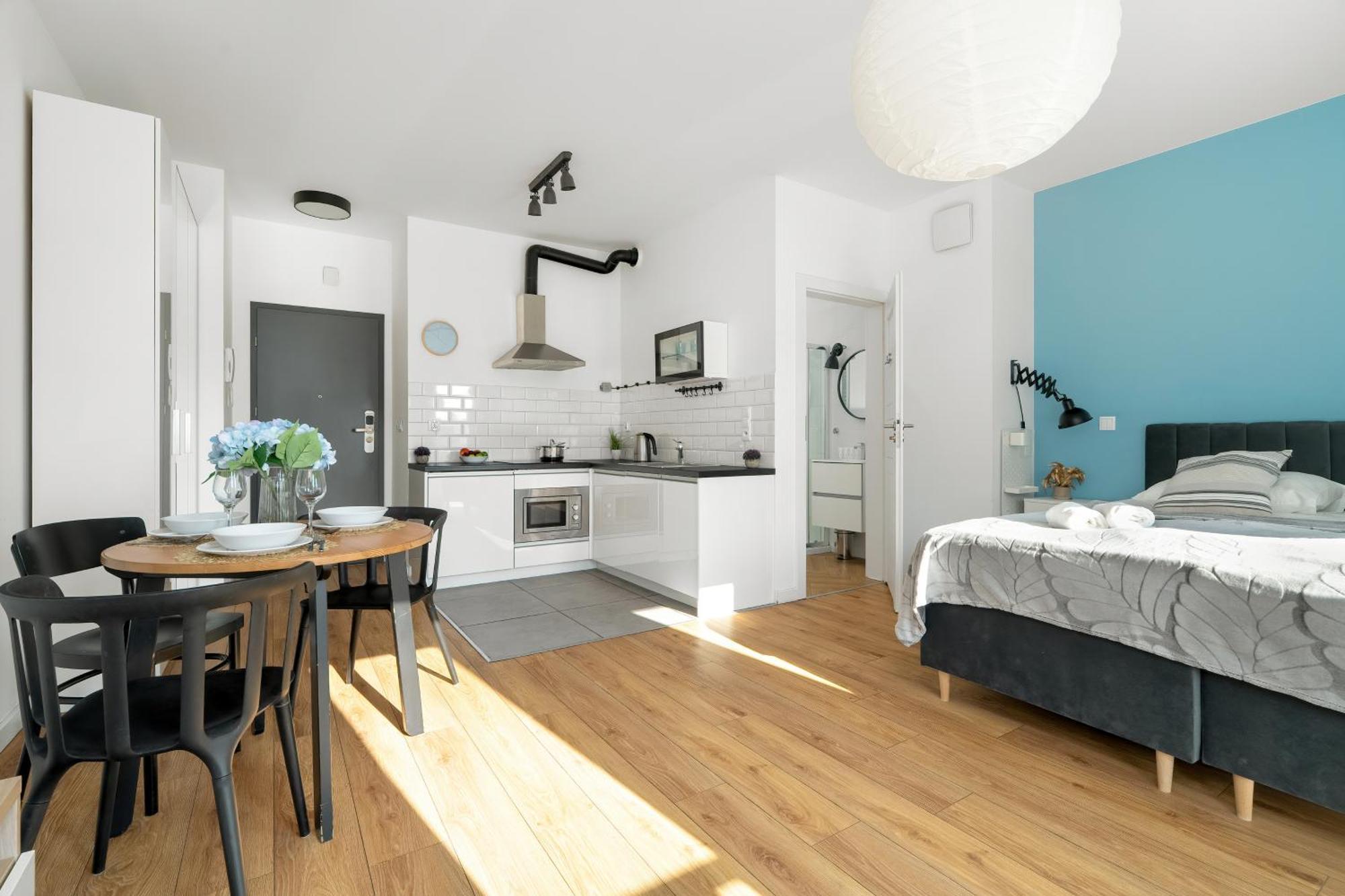 Very Berry - Zwierzyniecka 30 - check in 24h, parking, lift Posen Exterior foto