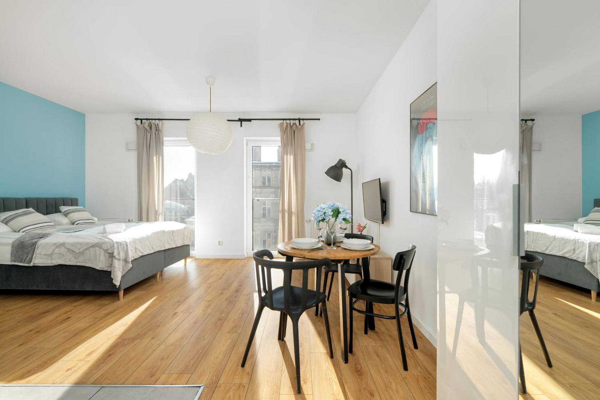 Very Berry - Zwierzyniecka 30 - check in 24h, parking, lift Posen Exterior foto