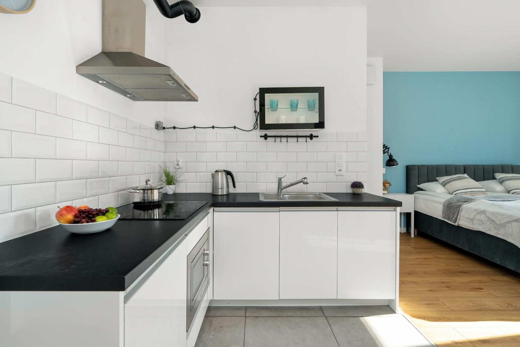 Very Berry - Zwierzyniecka 30 - check in 24h, parking, lift Posen Exterior foto
